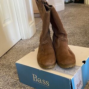 Bass Tan Suede Boots